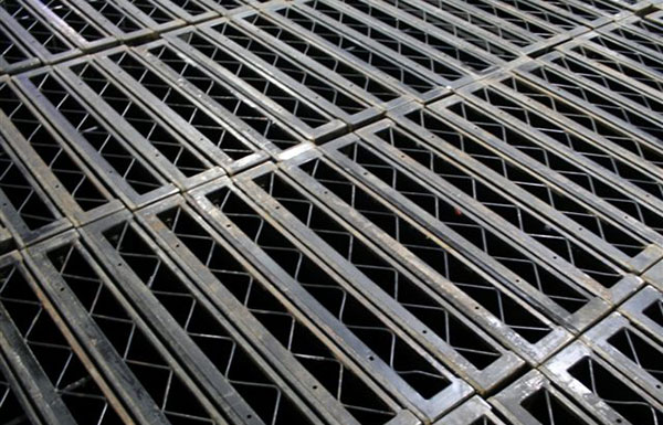 More Steeldeck Available For Hire